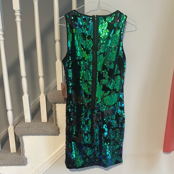 Forever 21 Sequin dress - NEW! - Picture 2 of 5